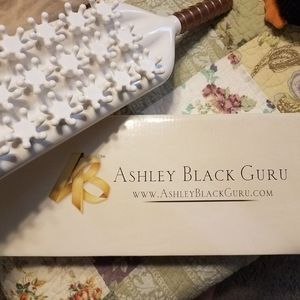 Ashley Black Paddle Blaster